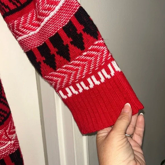 No Boundaries Red and Black Patterned Cardigan - Picture 3 of 7